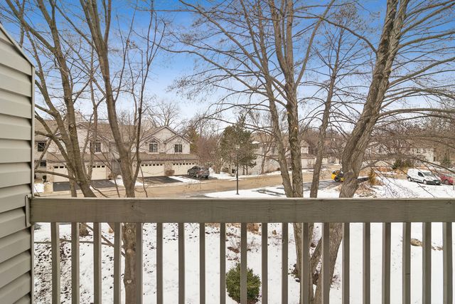 1506 N Saint Marks Place, Palatine, IL 60067