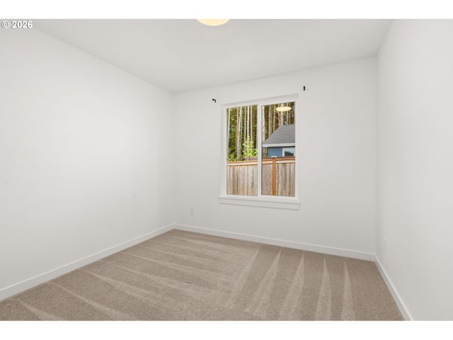 3001 ORANGE Ct, Winlock, WA 98596