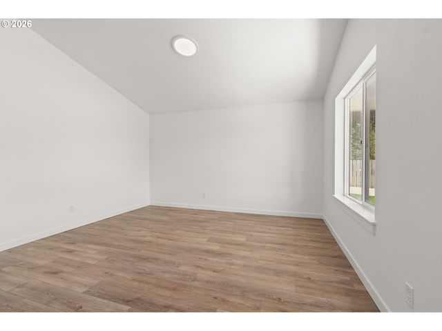 3001 ORANGE Ct, Winlock, WA 98596