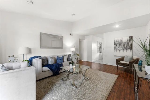 23292 Orange Avenue 6, Lake Forest, CA 92630