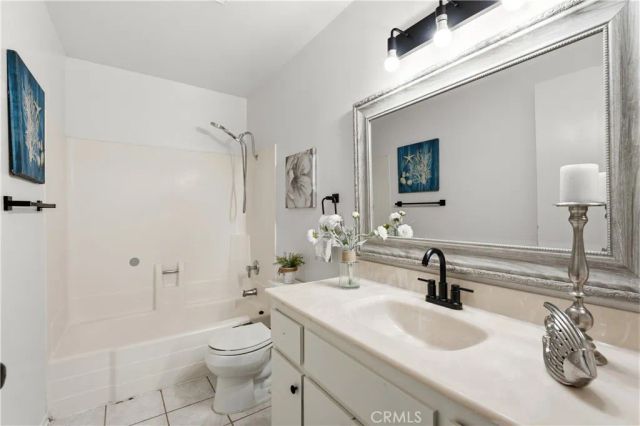 23292 Orange Avenue 6, Lake Forest, CA 92630