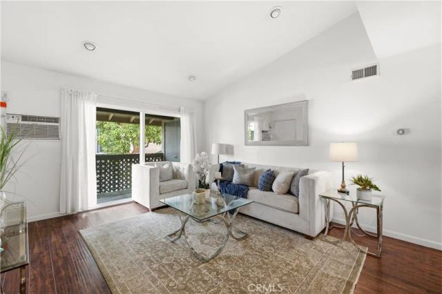 23292 Orange Avenue 6, Lake Forest, CA 92630