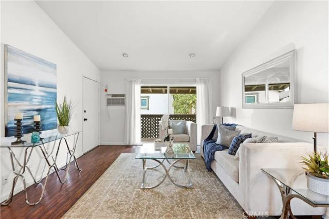 23292 Orange Avenue 6, Lake Forest, CA 92630