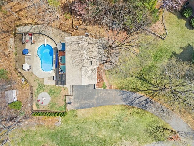 5 Quail Hollow, Westborough, MA 01581