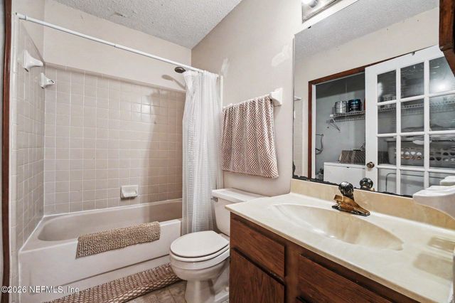 1324 INDEPENDENCE Drive B, Orange Park, FL 32065