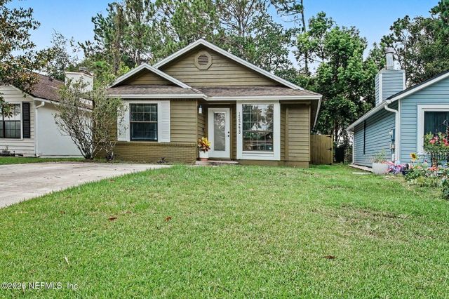 1324 INDEPENDENCE Drive B, Orange Park, FL 32065
