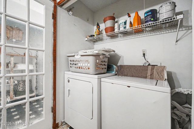 1324 INDEPENDENCE Drive B, Orange Park, FL 32065