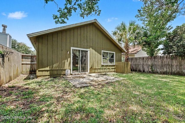 1324 INDEPENDENCE Drive B, Orange Park, FL 32065