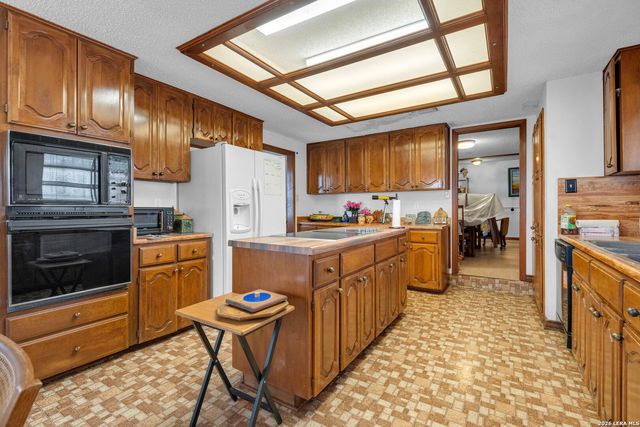 3919 Midvale, San Antonio, TX 78229