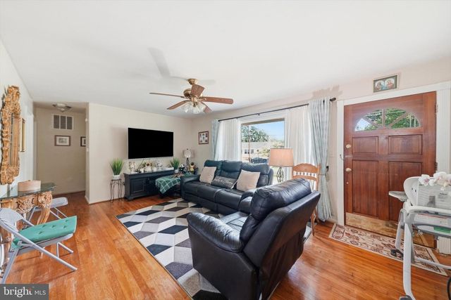 5708 HARLAND ST, Hyattsville, MD 20784