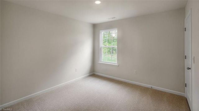 122 Beechwood Circle, Thomasville, NC 27360