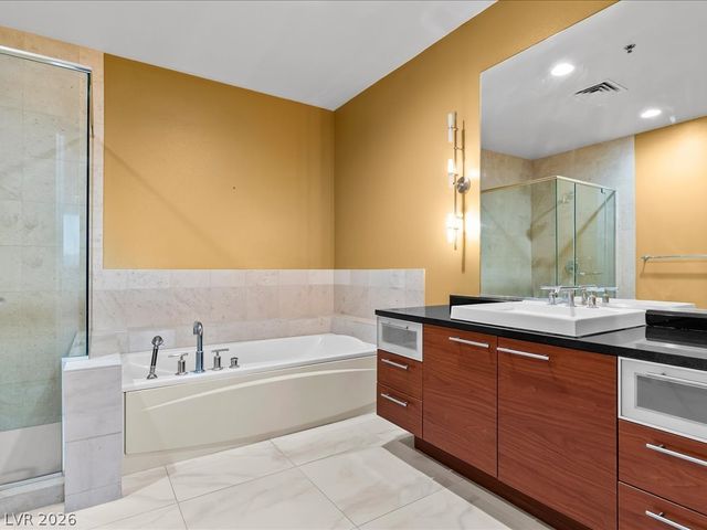 900 Las Vegas Boulevard 814, Las Vegas, NV 89101