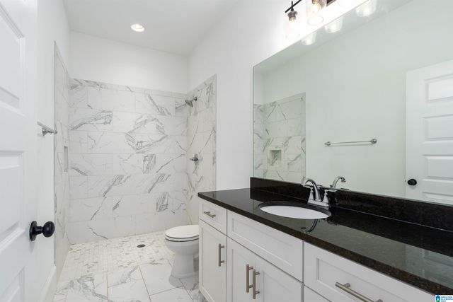 4391 VILLAGE GREEN CIRCLE, Hoover, AL 35226