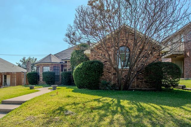 1208 Derby Run, Carrollton, TX 75007