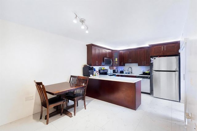 517 5th Lane, Greenacres, FL 33463