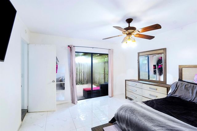 517 5th Lane, Greenacres, FL 33463