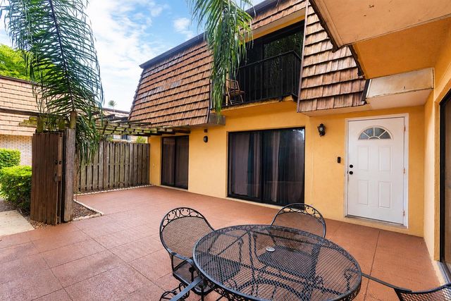 517 5th Lane, Greenacres, FL 33463