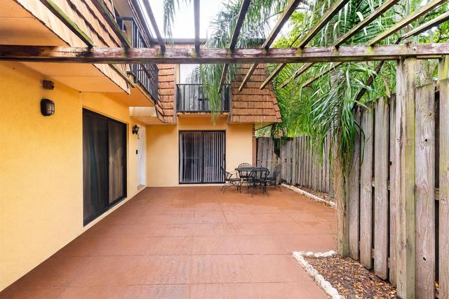 517 5th Lane, Greenacres, FL 33463