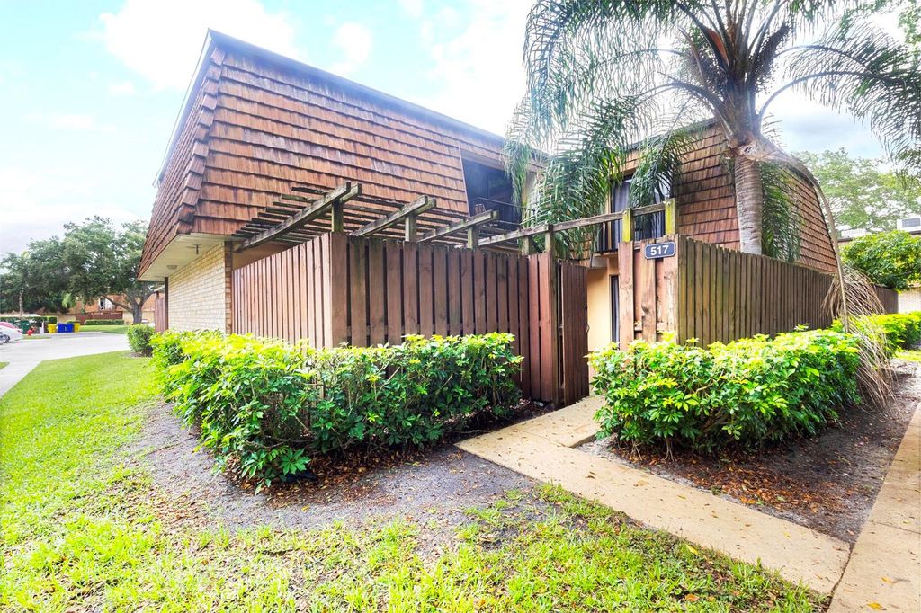 517 5th Lane, Greenacres, FL 33463