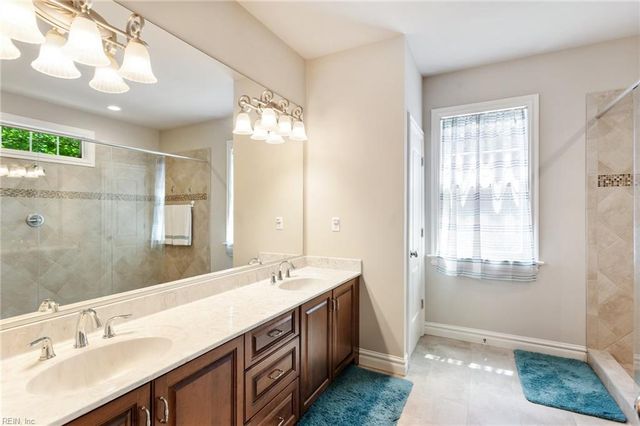 3726 Willow Glenn CIR, Suffolk, VA 23435