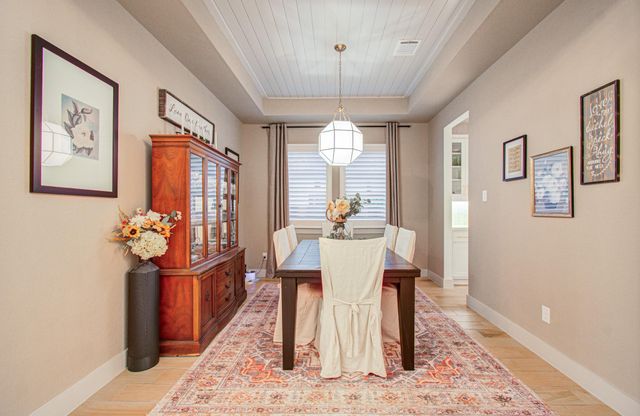 125 Dorado Drive, Friendswood, TX 77546