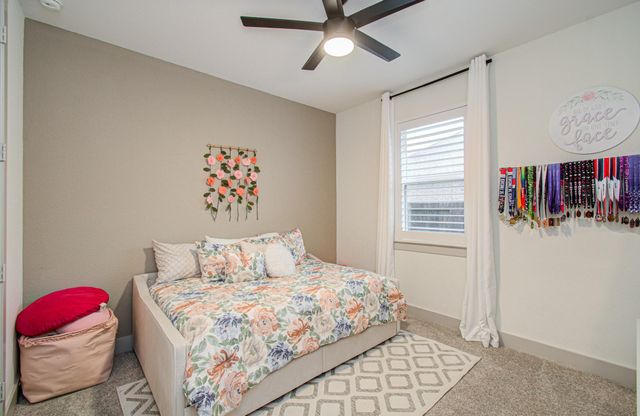 125 Dorado Drive, Friendswood, TX 77546