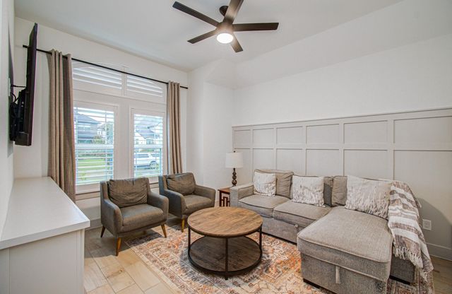 125 Dorado Drive, Friendswood, TX 77546