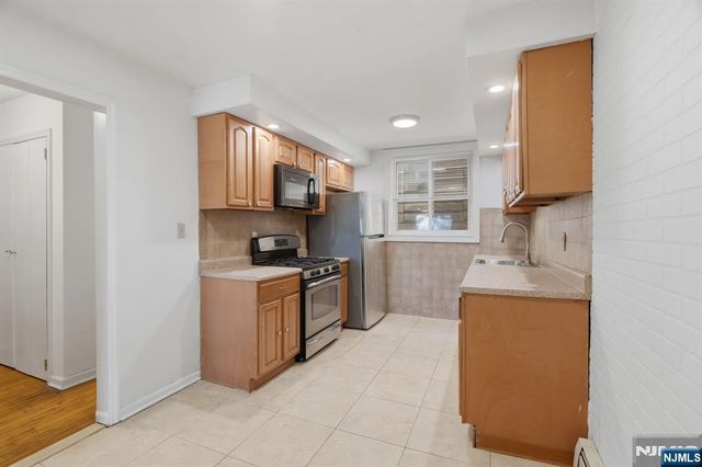 61 Union Avenue D2, Belleville, NJ 07109