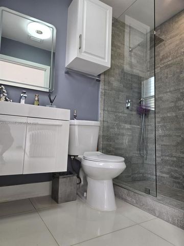 12610 NW 11th Ter, Miami, FL 33182