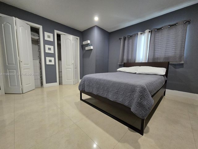 12610 NW 11th Ter, Miami, FL 33182