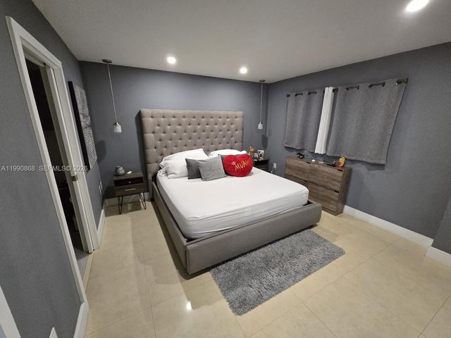 12610 NW 11th Ter, Miami, FL 33182