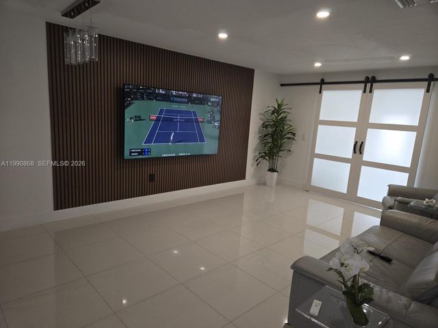 12610 NW 11th Ter, Miami, FL 33182