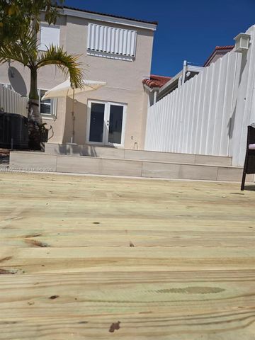 12610 NW 11th Ter, Miami, FL 33182