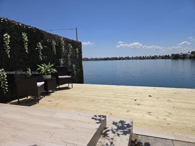 12610 NW 11th Ter, Miami, FL 33182