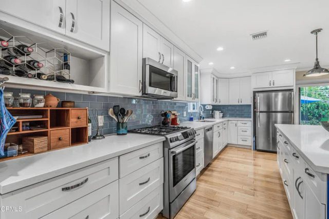 1557 Prima Court, Camarillo, CA 93010