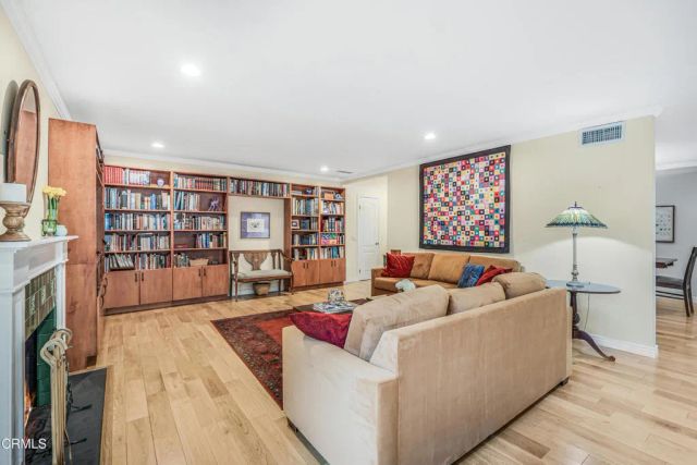 1557 Prima Court, Camarillo, CA 93010