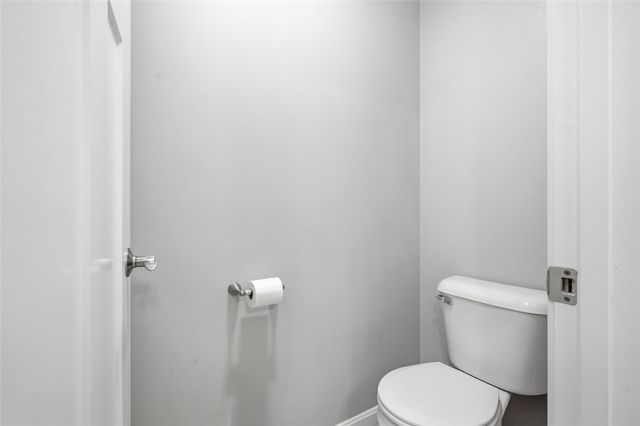 17 Old Tunk Hill Road, Scituate, RI 02825