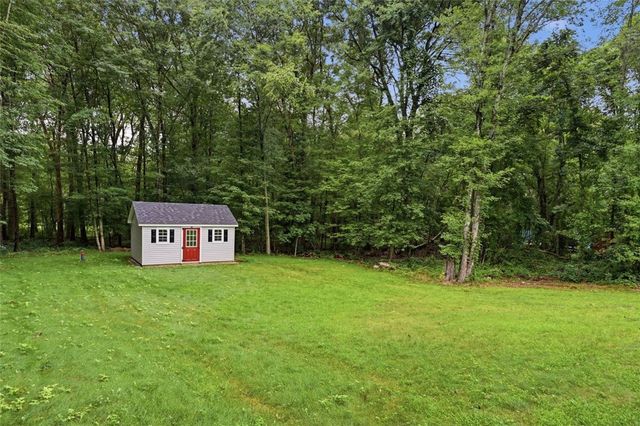17 Old Tunk Hill Road, Scituate, RI 02825