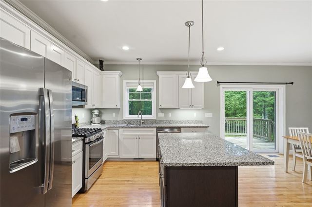 17 Old Tunk Hill Road, Scituate, RI 02825