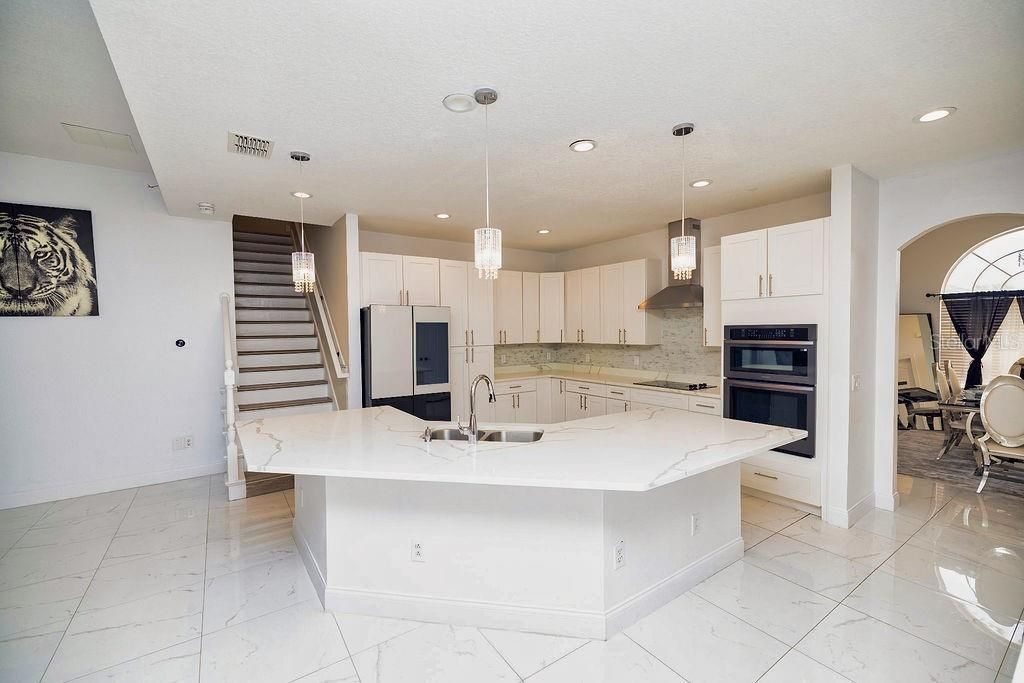 Image 12 of property listing at 626 DUFF DRIVE, Winter Garden, FL 34787