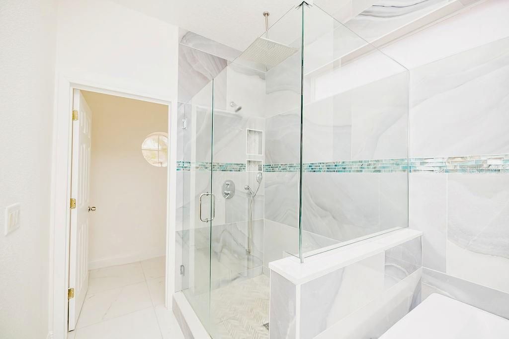 Image 36 of property listing at 626 DUFF DRIVE, Winter Garden, FL 34787