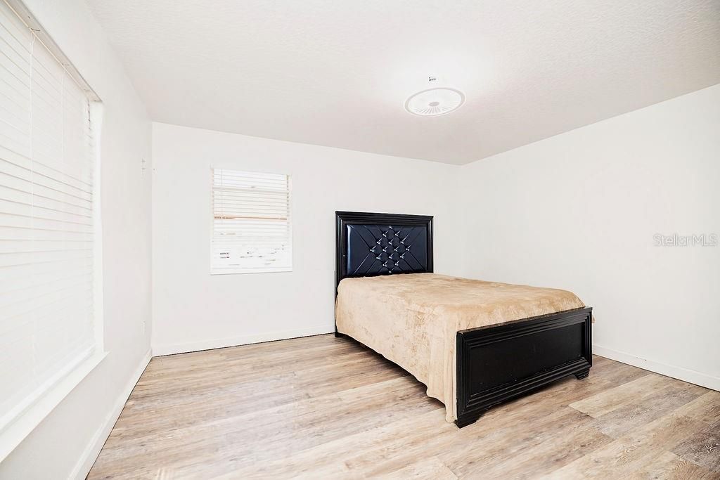 Image 45 of property listing at 626 DUFF DRIVE, Winter Garden, FL 34787