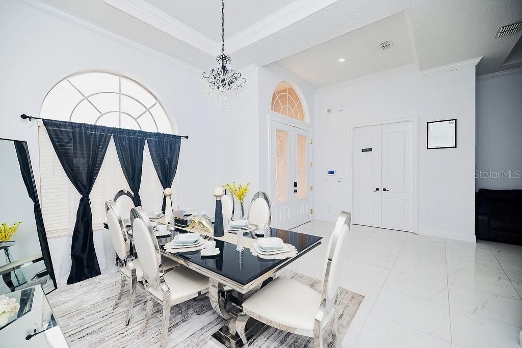 Image 8 of property listing at 626 DUFF DRIVE, Winter Garden, FL 34787