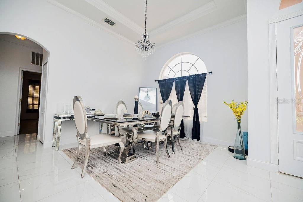 Image 9 of property listing at 626 DUFF DRIVE, Winter Garden, FL 34787