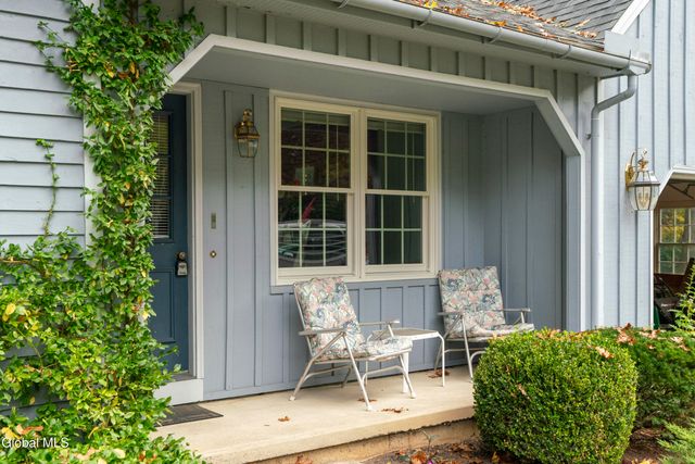 28 Wedgewood Drive, Saratoga Springs, NY 12866