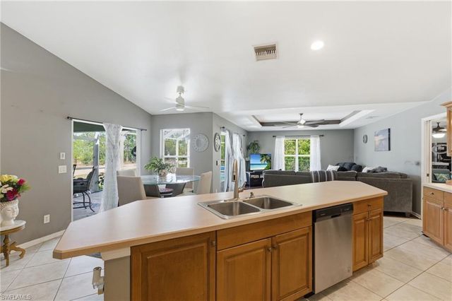 3941 NW 42nd LN, Cape Coral, FL 33993