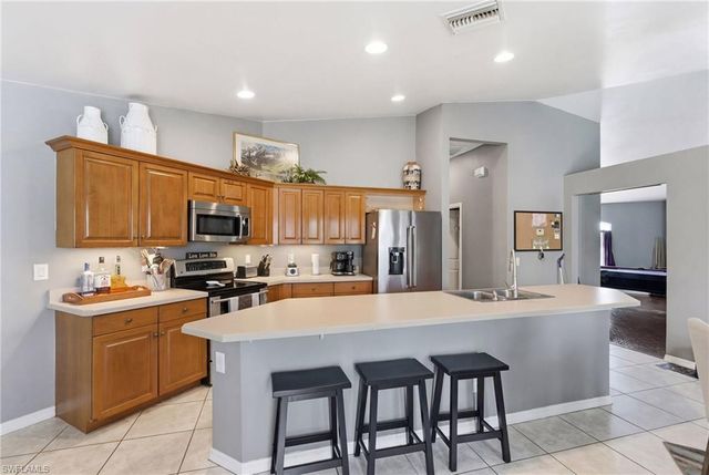 3941 NW 42nd LN, Cape Coral, FL 33993