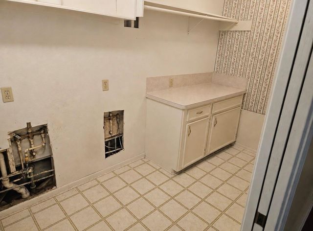 707 Willow Avenue, Cleveland, TX 77327