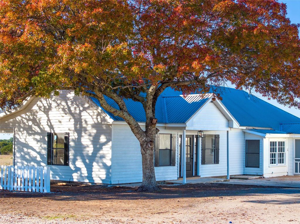 123 Private Road 138, Lampasas, TX 76550