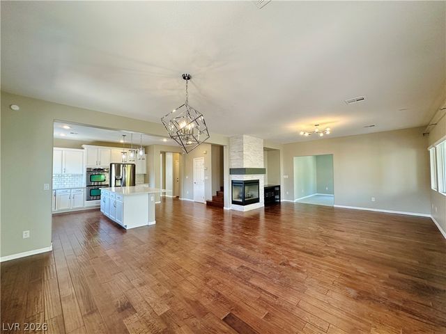 956 Tafalla Court, Las Vegas, NV 89138